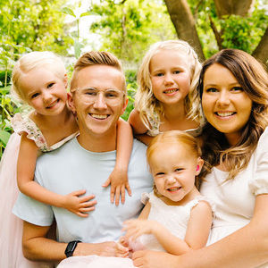 Meet your Posher, Samantha